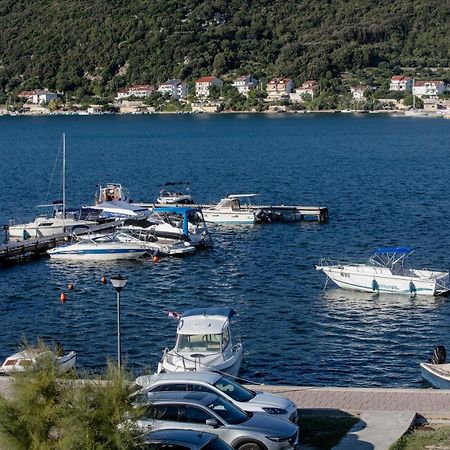 Tomulic Jasna I Miljenko Apartment Supetarska Draga Luaran gambar