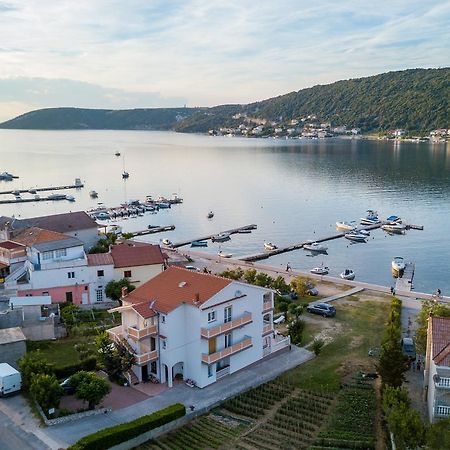 Tomulic Jasna I Miljenko Apartment Supetarska Draga Luaran gambar