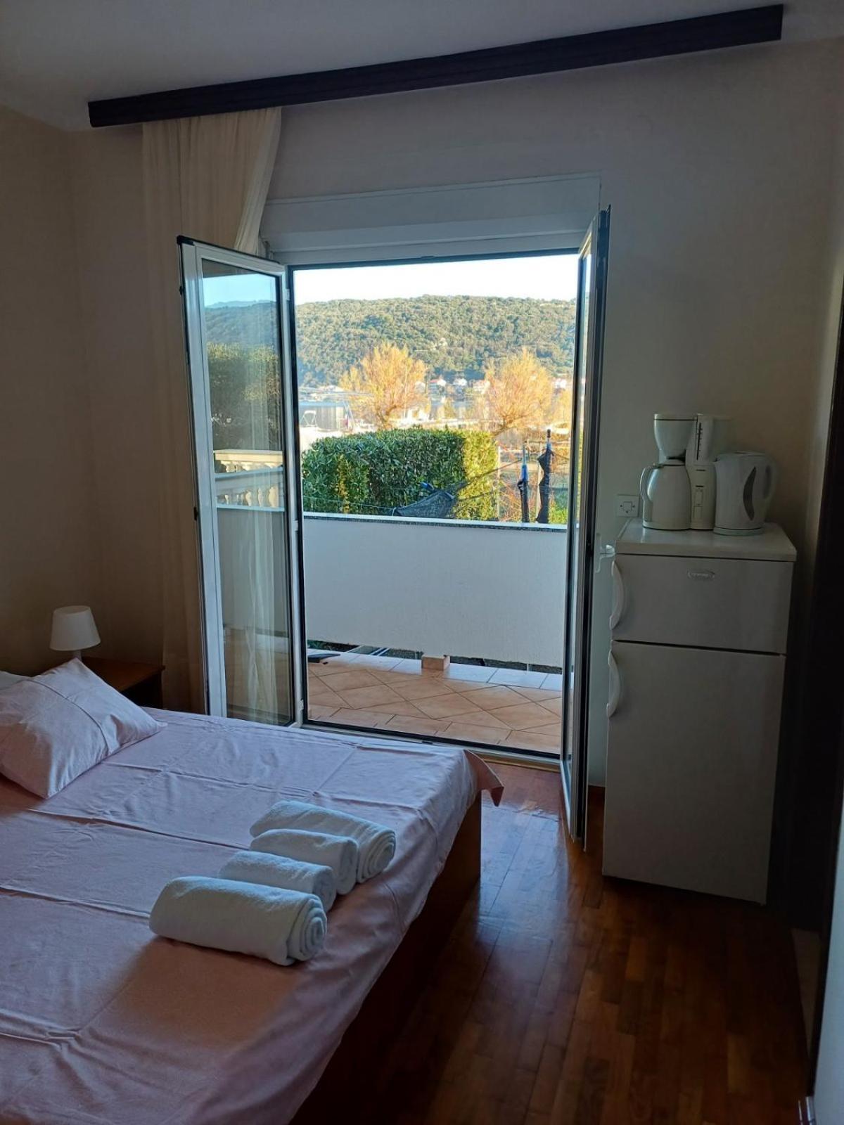 Tomulic Jasna I Miljenko Apartment Supetarska Draga Luaran gambar