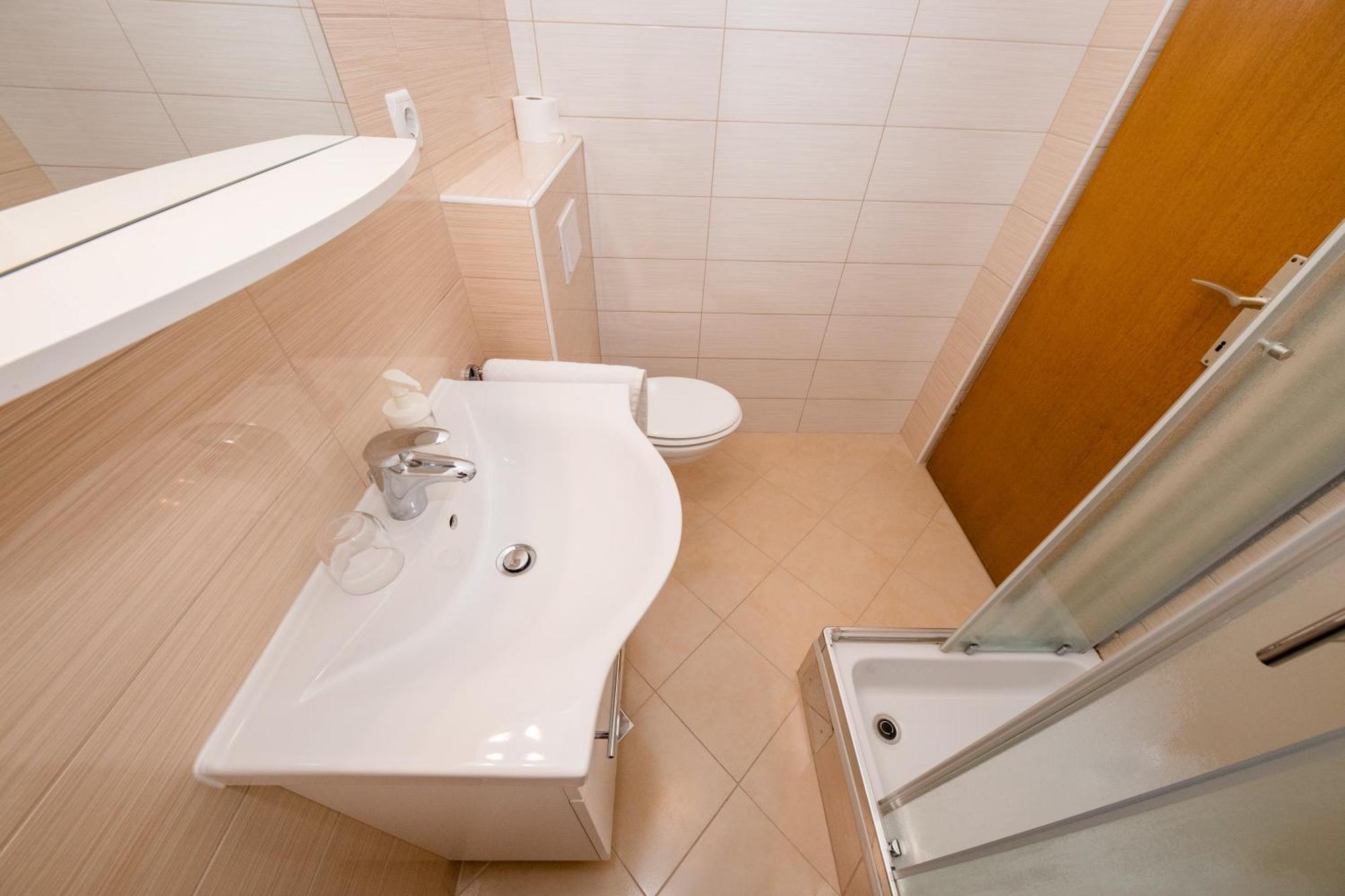 Tomulic Jasna I Miljenko Apartment Supetarska Draga Luaran gambar