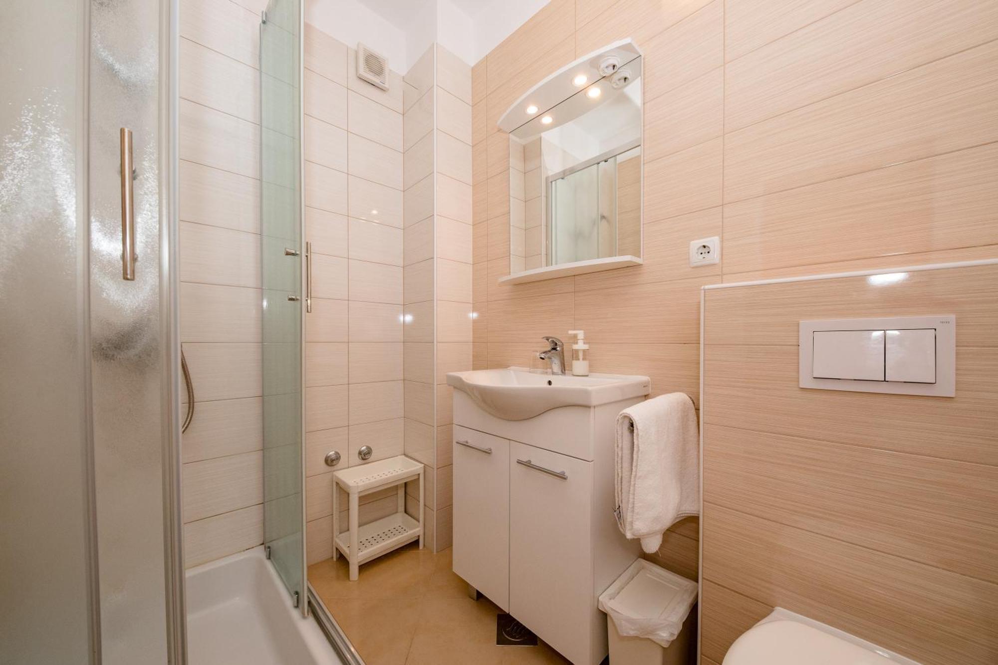 Tomulic Jasna I Miljenko Apartment Supetarska Draga Luaran gambar