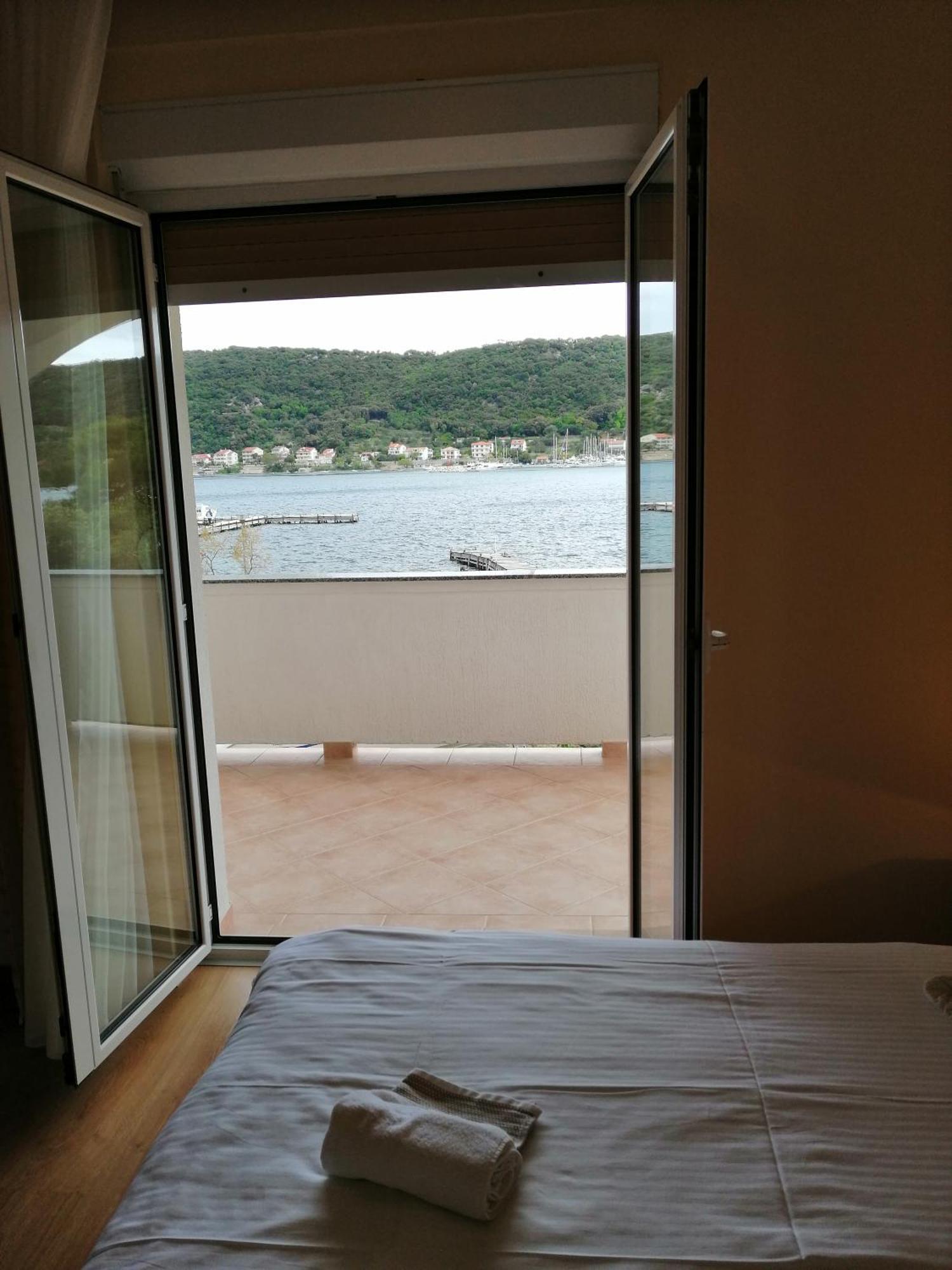 Tomulic Jasna I Miljenko Apartment Supetarska Draga Luaran gambar