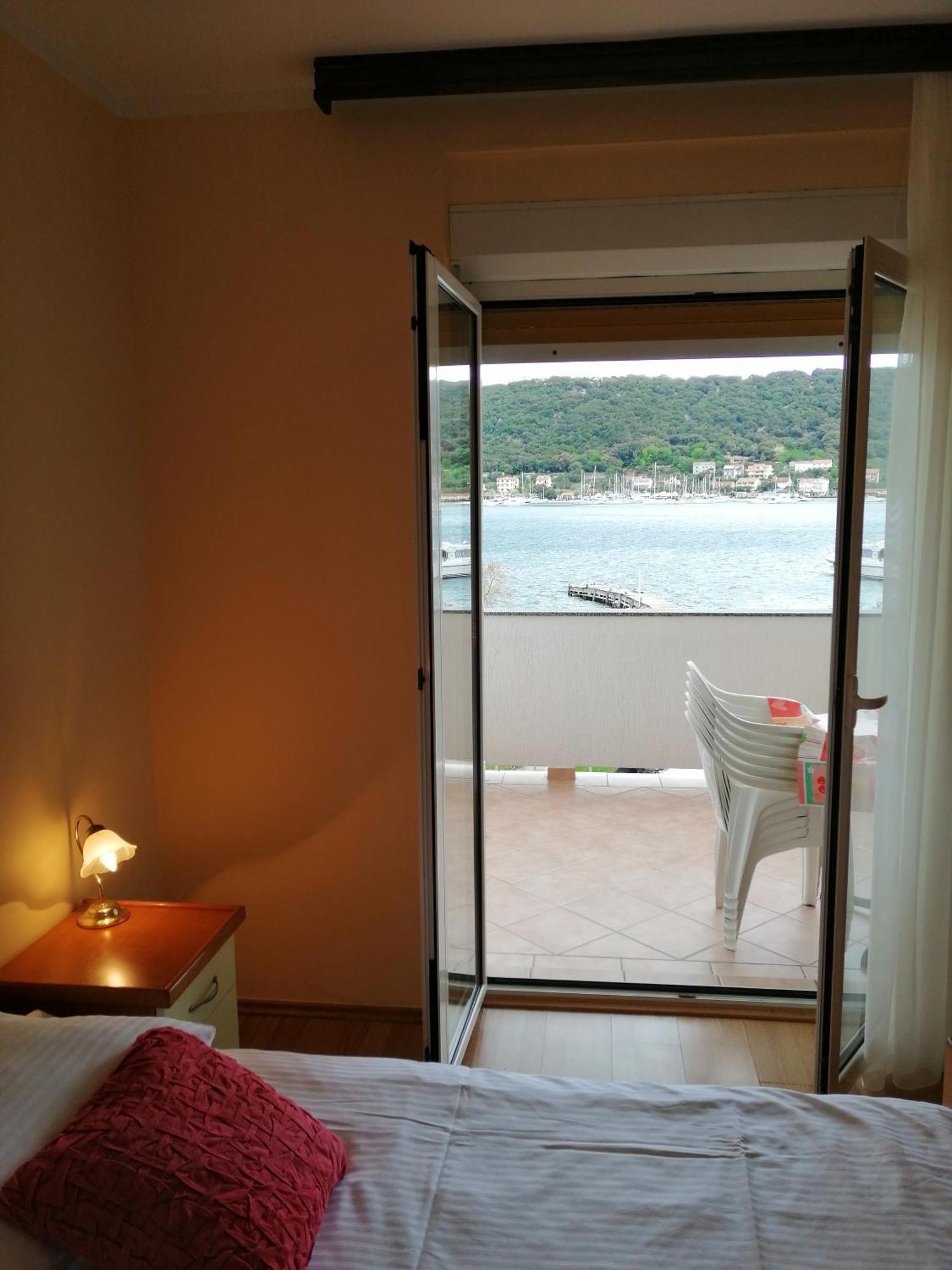 Tomulic Jasna I Miljenko Apartment Supetarska Draga Luaran gambar