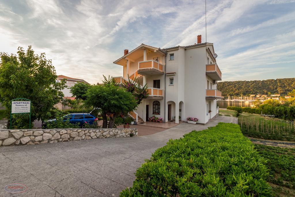 Tomulic Jasna I Miljenko Apartment Supetarska Draga Luaran gambar